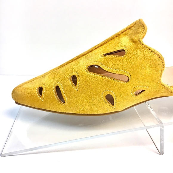 Last Pair! Yellow Leaf Mules - Laser Cut Flats - Picture 5 of 7